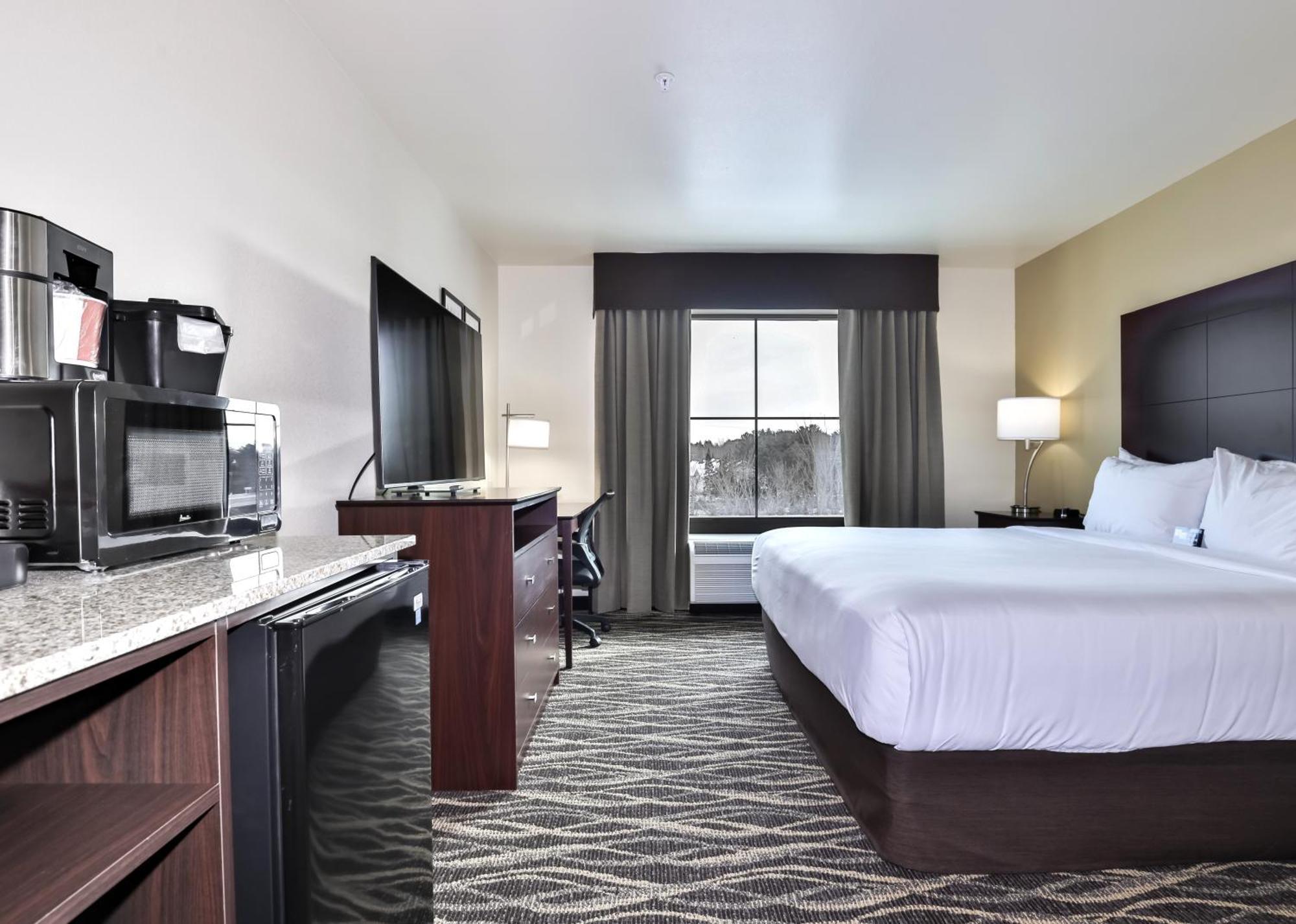 Cobblestone Hotel & Suites - Rhinelander Eksteriør bilde